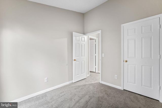 13562 HIGHLAND MEWS CT, Herndon, VA 20171