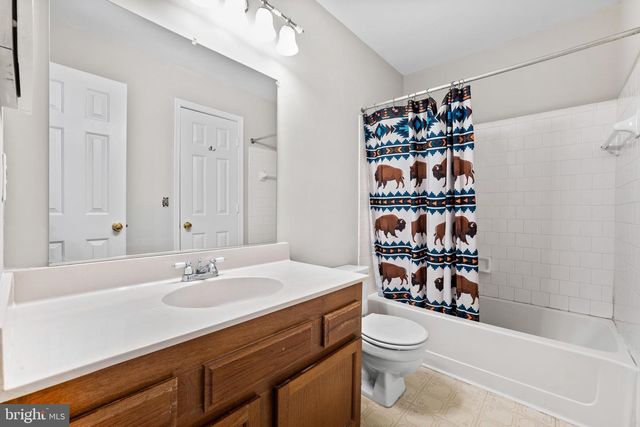 13562 HIGHLAND MEWS CT, Herndon, VA 20171