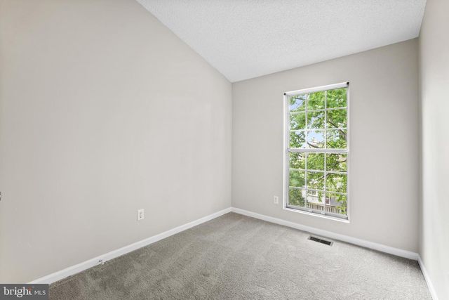 13562 HIGHLAND MEWS CT, Herndon, VA 20171