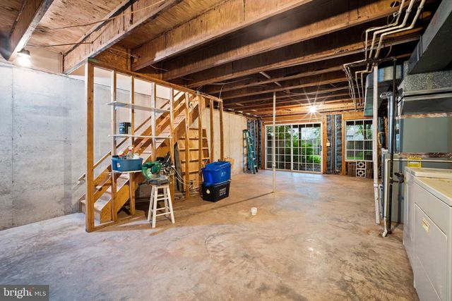 13562 HIGHLAND MEWS CT, Herndon, VA 20171