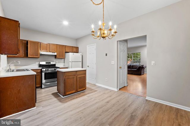 13562 HIGHLAND MEWS CT, Herndon, VA 20171