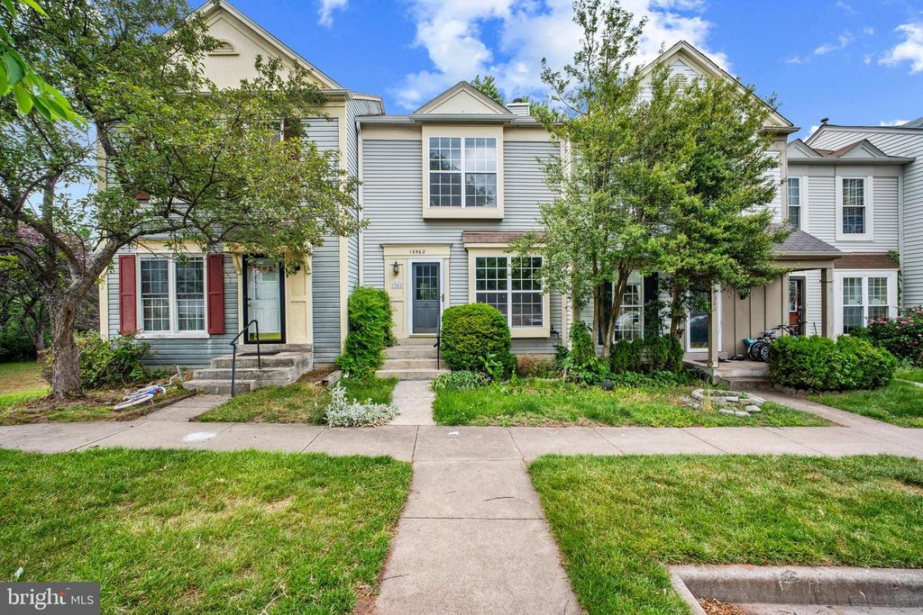 13562 HIGHLAND MEWS CT, Herndon, VA 20171