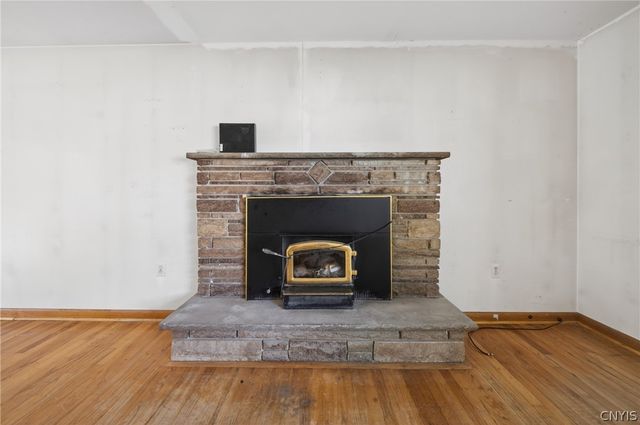 22 Apricot Ln, Clay, NY 13090