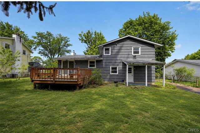 22 Apricot Ln, Clay, NY 13090