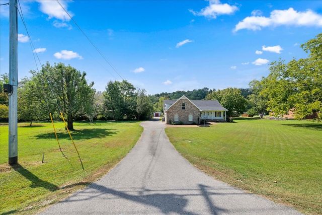 3011 Tyree Springs Rd, Hendersonville, TN 37075