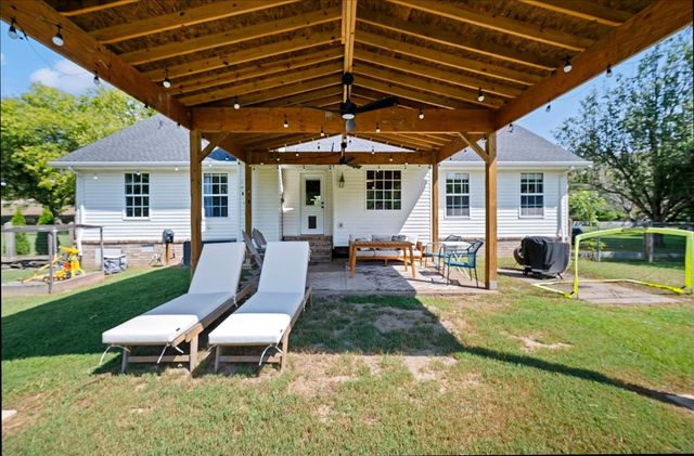 3011 Tyree Springs Rd, Hendersonville, TN 37075