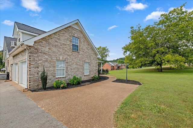3011 Tyree Springs Rd, Hendersonville, TN 37075
