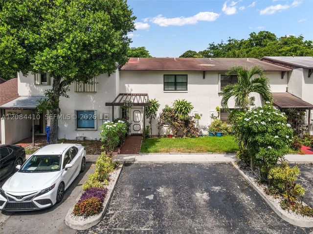 3616 SW 68th Ln 4-D, Miramar, FL 33023
