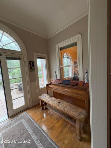406 S 4th Avenue, Tucson, AZ 85701