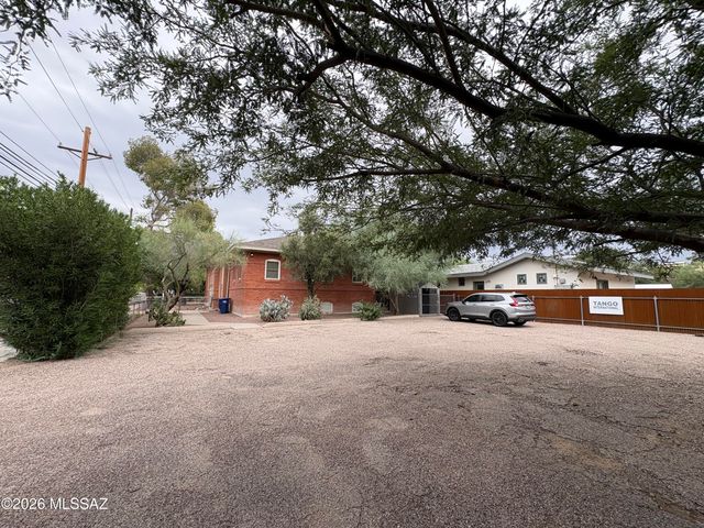 406 S 4th Avenue, Tucson, AZ 85701