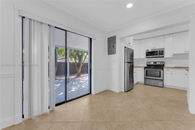 5208 NE 5th Ave 0, Oakland Park, FL 33334