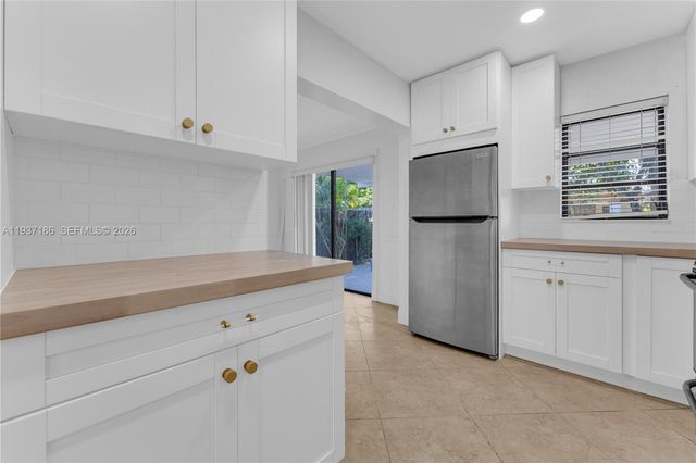 5208 NE 5th Ave 0, Oakland Park, FL 33334