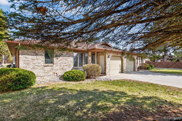 600 Thomas Street, Hemlock, MI 48626