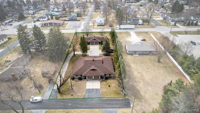 600 Thomas Street, Hemlock, MI 48626