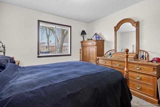 600 Thomas Street, Hemlock, MI 48626