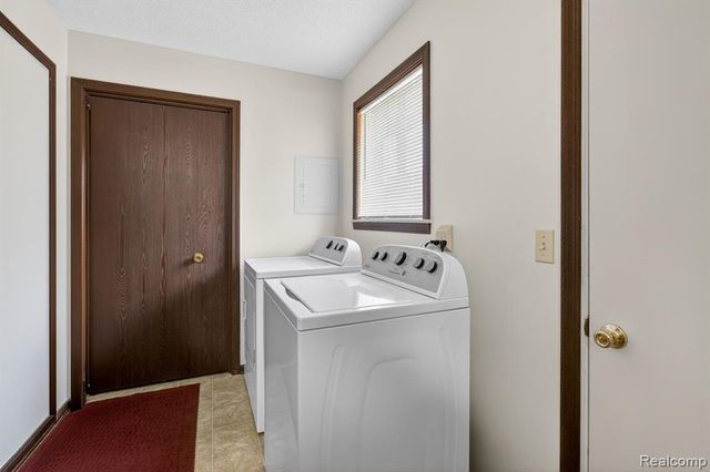 600 Thomas Street, Hemlock, MI 48626