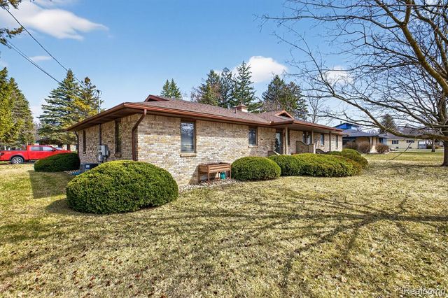 600 Thomas Street, Hemlock, MI 48626