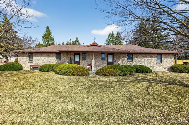 600 Thomas Street, Hemlock, MI 48626
