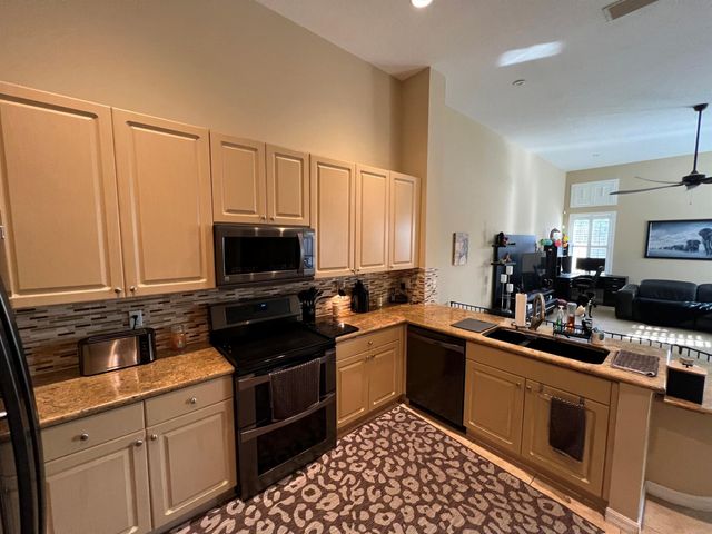 9534 Osprey Isles Boulevard, Palm Beach Gardens, FL 33412