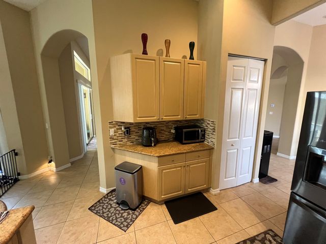 9534 Osprey Isles Boulevard, Palm Beach Gardens, FL 33412