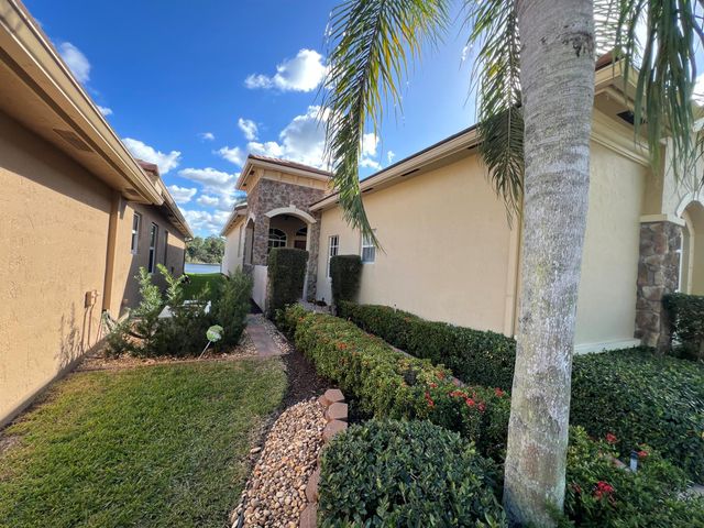 9534 Osprey Isles Boulevard, Palm Beach Gardens, FL 33412