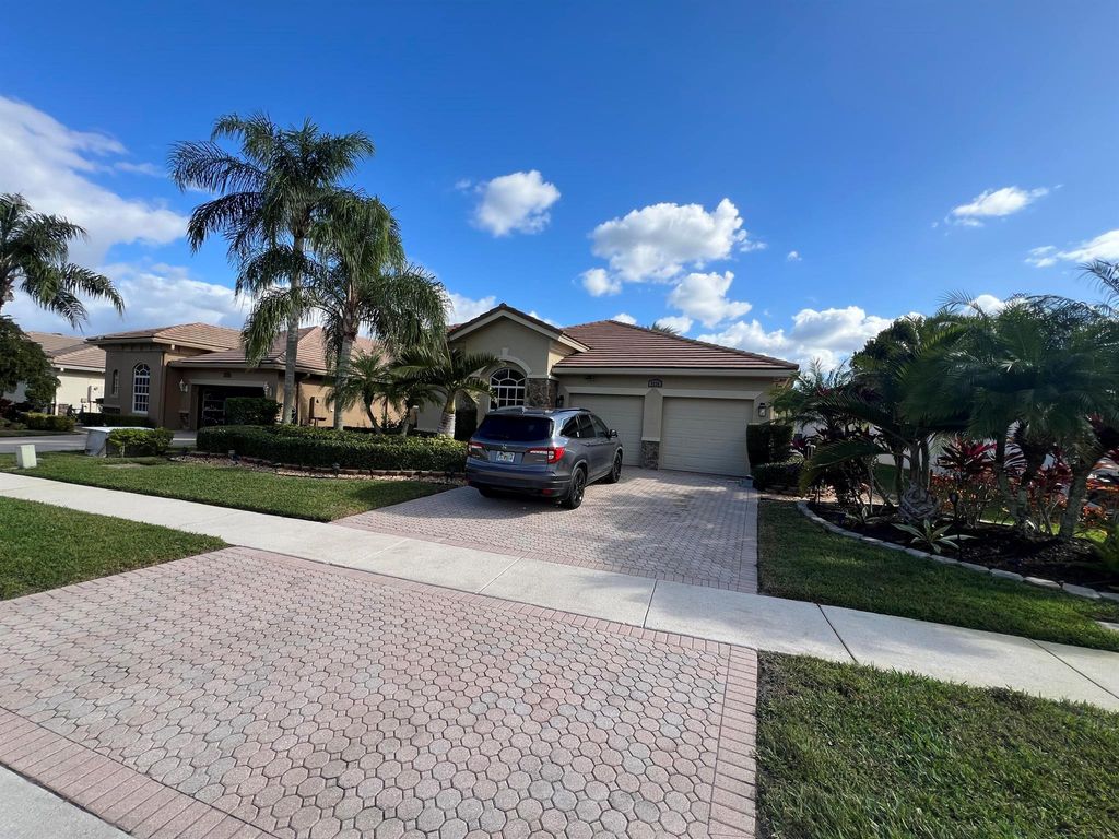 9534 Osprey Isles Boulevard, Palm Beach Gardens, FL 33412