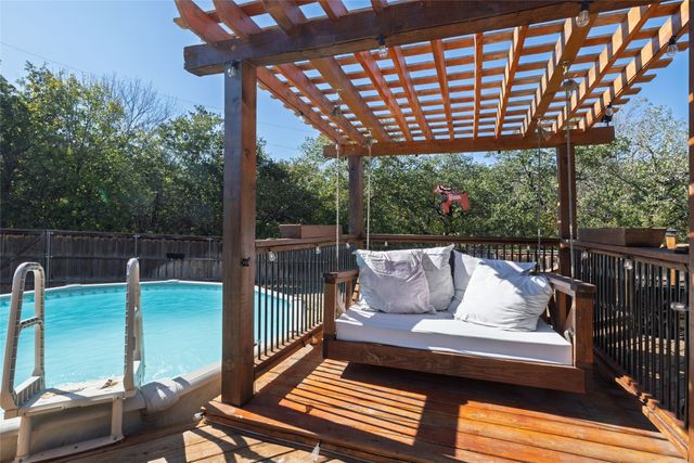 101 Timber Trail, Runaway Bay, TX 76426