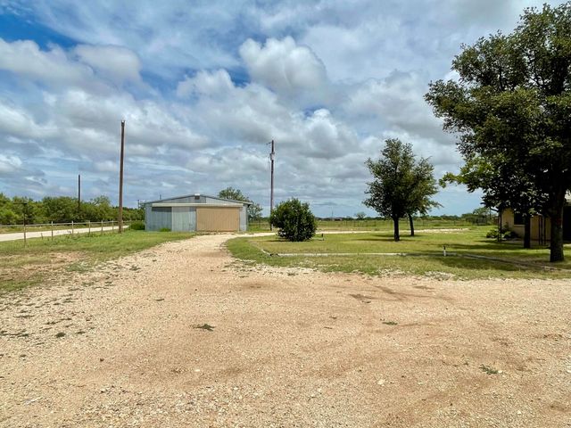 2253 E Valley Drive, San Angelo, TX 76905
