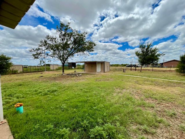 2253 E Valley Drive, San Angelo, TX 76905