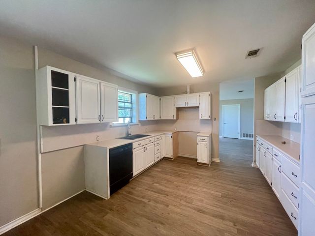 2253 E Valley Drive, San Angelo, TX 76905