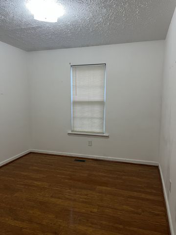 2047 Horncastle Dr, Murfreesboro, TN 37130