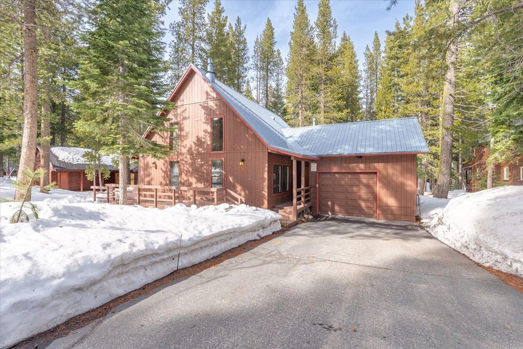 15310 Northwoods Boulevard, Truckee, CA 96161