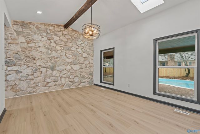 10001 SE Greenview Drive SE, Huntsville, AL 35803