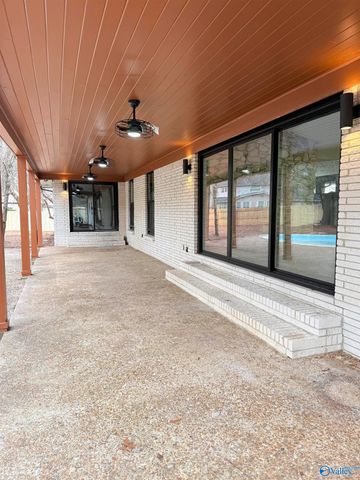 10001 SE Greenview Drive SE, Huntsville, AL 35803