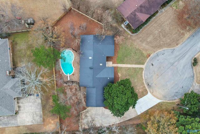 10001 SE Greenview Drive SE, Huntsville, AL 35803