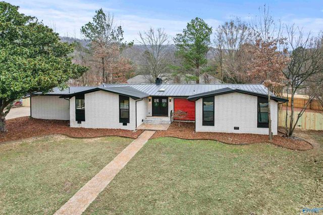 10001 SE Greenview Drive SE, Huntsville, AL 35803