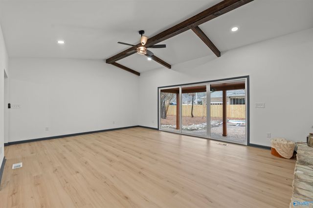 10001 SE Greenview Drive SE, Huntsville, AL 35803