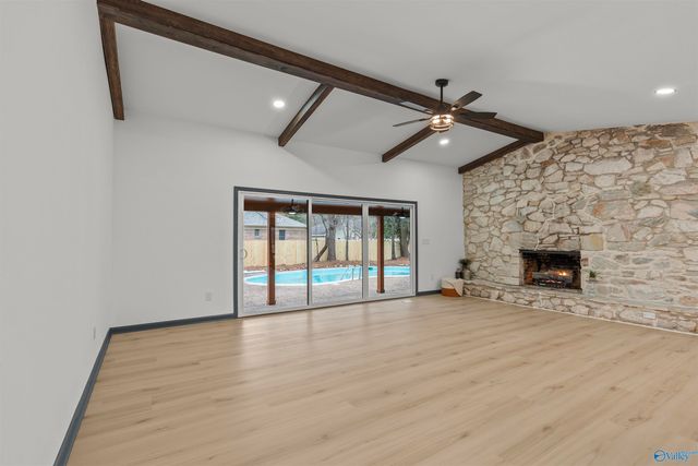 10001 SE Greenview Drive SE, Huntsville, AL 35803