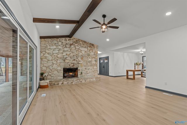 10001 SE Greenview Drive SE, Huntsville, AL 35803