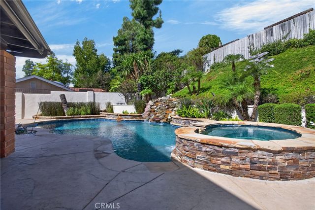 18593 Asuncion Street, Porter Ranch, CA 91326