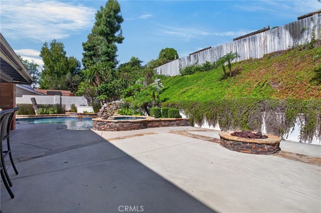 18593 Asuncion Street, Porter Ranch, CA 91326