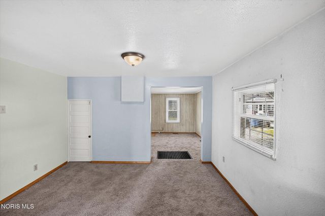 2708 122nd Street, Toledo, OH 43611