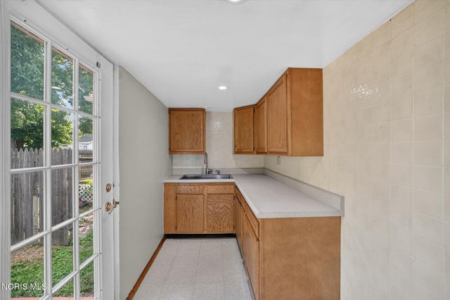 2708 122nd Street, Toledo, OH 43611