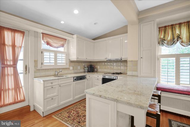 758 E HIGH ST, Pottstown, PA 19464