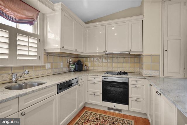 758 E HIGH ST, Pottstown, PA 19464