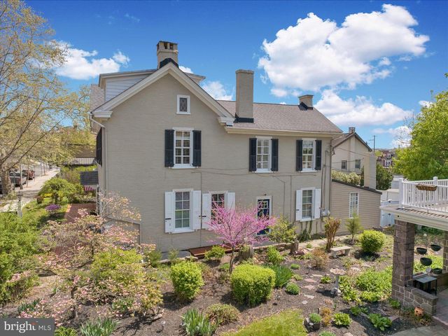 758 E HIGH ST, Pottstown, PA 19464