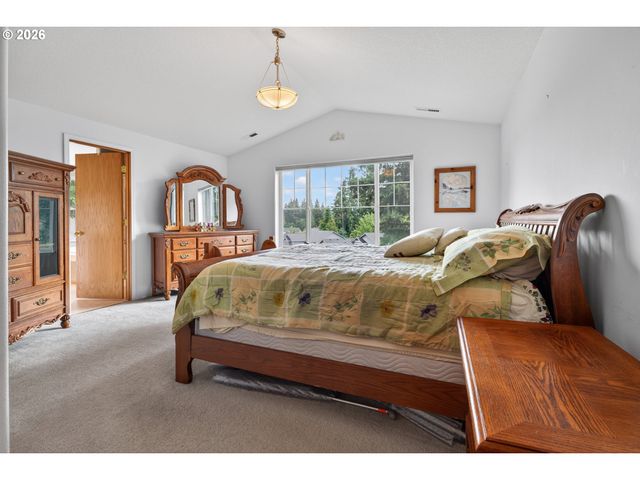 18101 Ne 30TH Cir, Vancouver, WA 98682