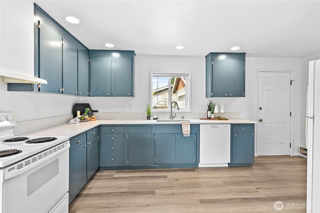 1227 E Indiana Street, Bellingham, WA 98226