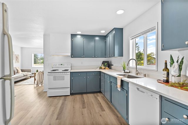 1227 E Indiana Street, Bellingham, WA 98226