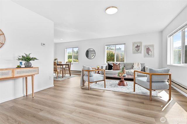 1227 E Indiana Street, Bellingham, WA 98226